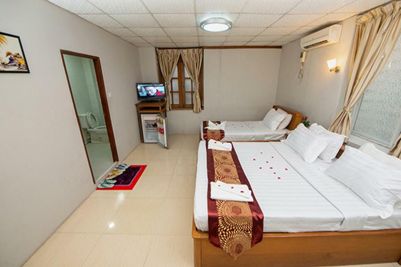 Yangon Urban Hotel Bagian luar foto